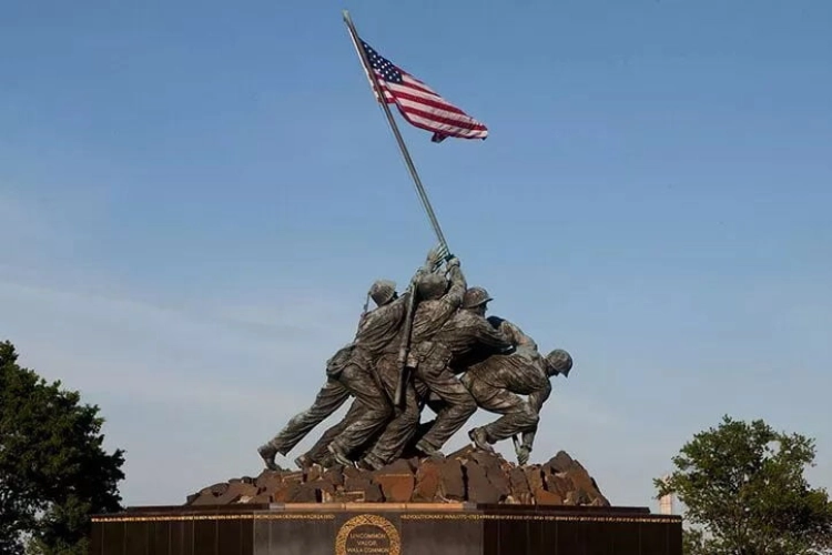 Marine Corps War Memorial, commonly known as the Iwo Jima Memorial